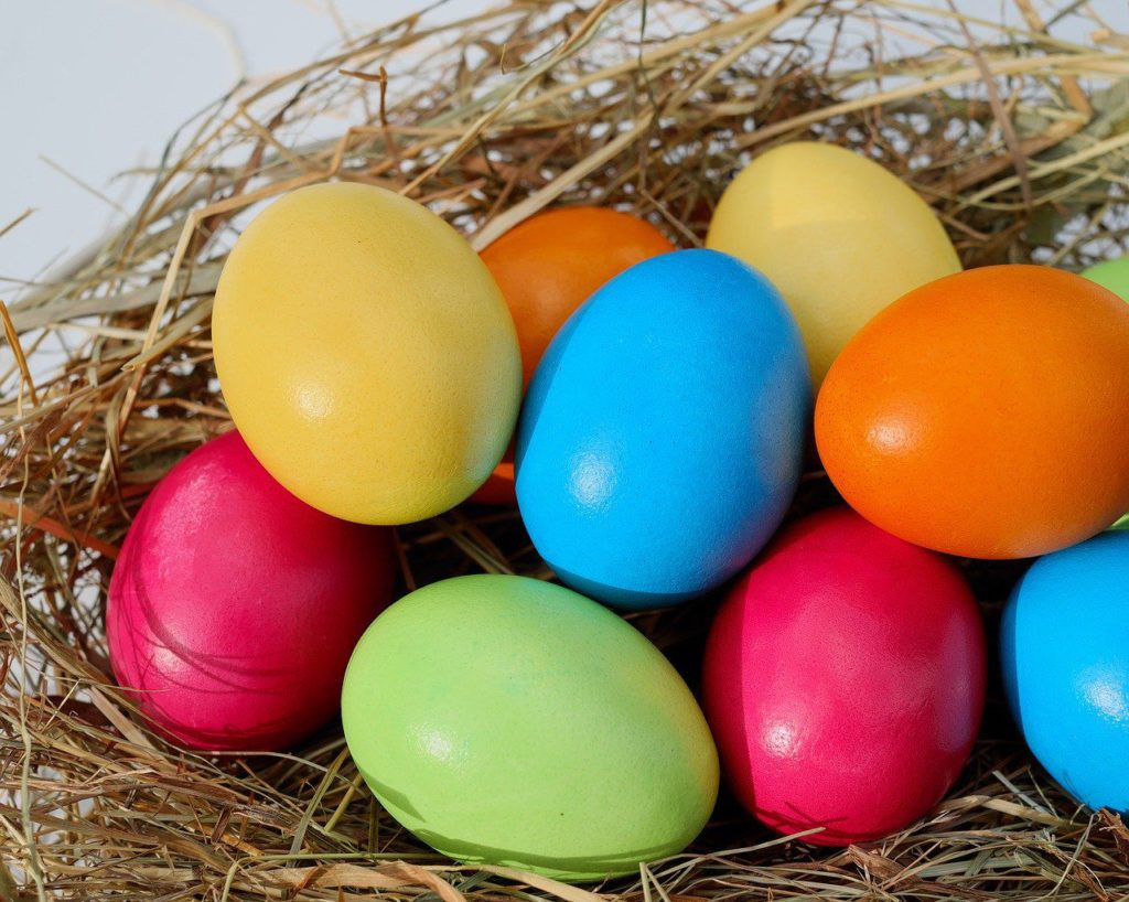 Frohe Ostern! Veselú Veľkú noc! Slovná zásoba a veľkonočné zvyky s rodeným Frohe Ostern! Veselú Veľkú noc! Slovná zásoba a veľkonočné zvyky s rodeným